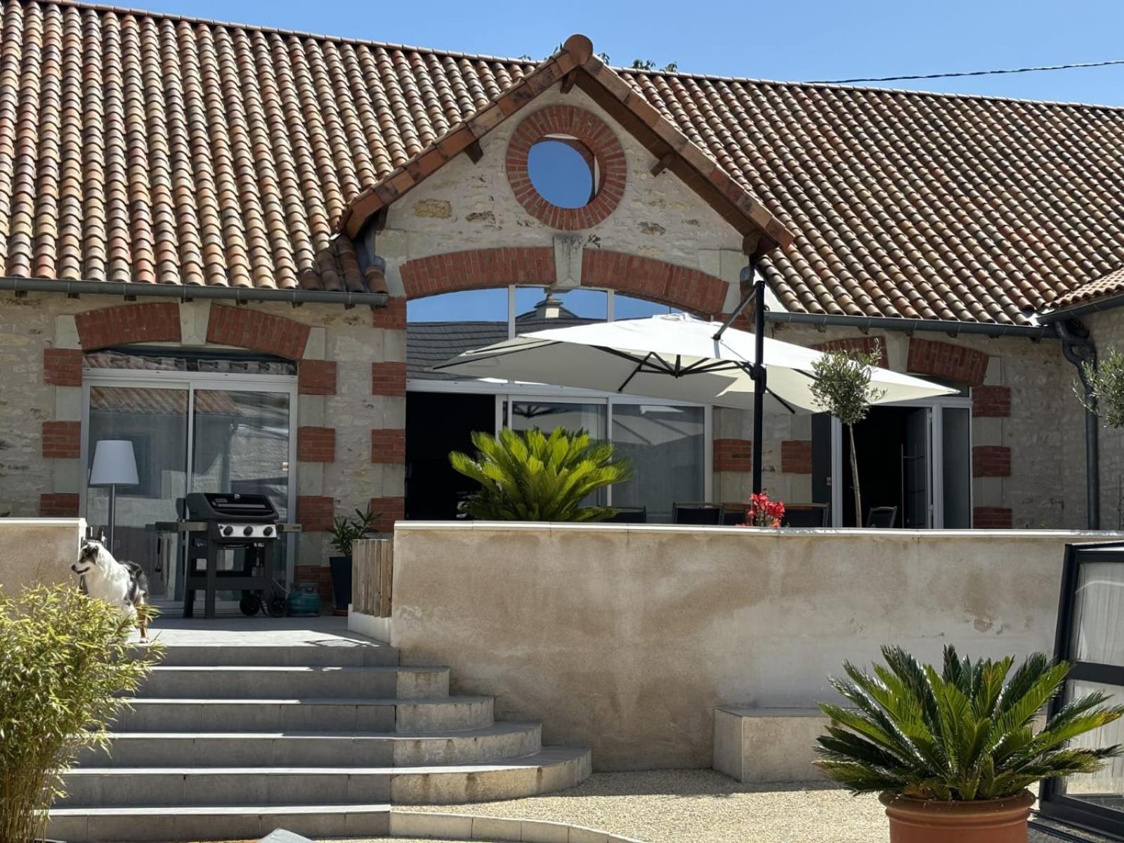 Val Jaunay Esterno foto